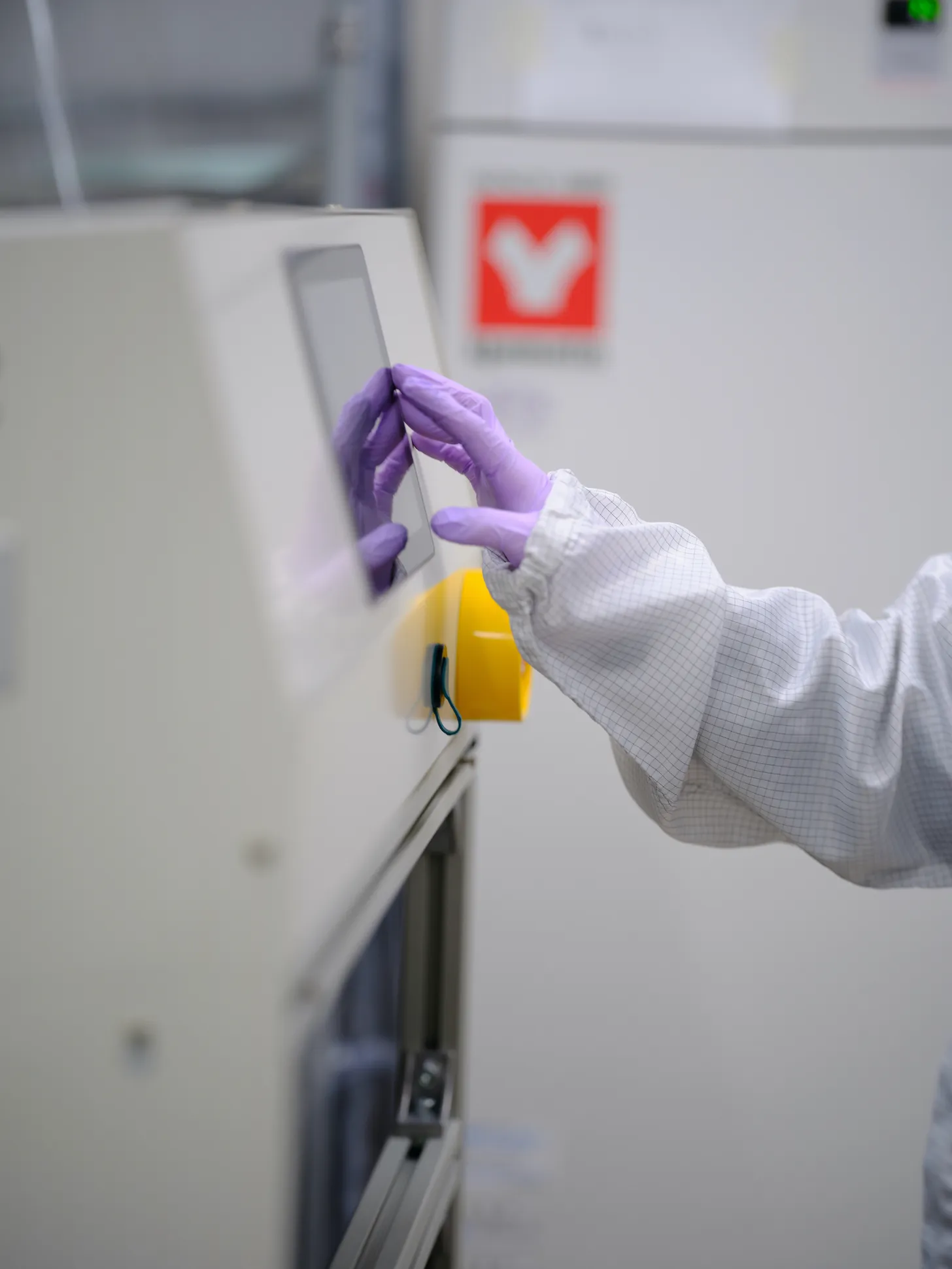 タッチパネルによる直感的な操作